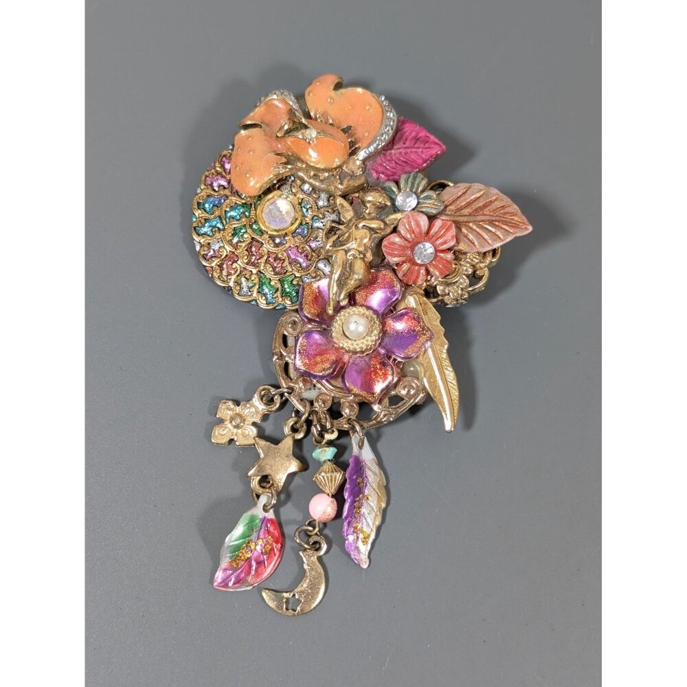 VTG Flower Brooch Assemblage Pink‎ AB Rhinestone Moon Star Dangles Cherub Artist